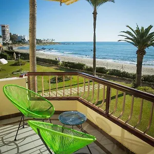 Holidays2riviera Sea Side Front Apartment Sitio de Calahonda